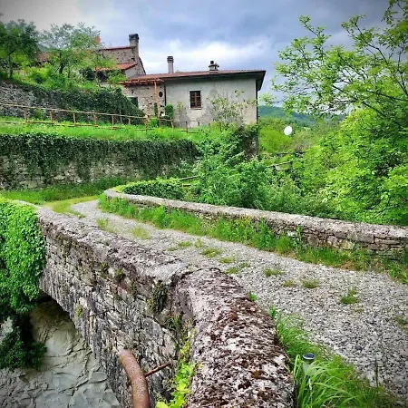 Bed and Breakfast Le Macine Del Perino 3*