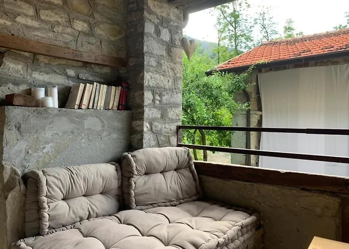 Le Macine Del Perino 3* Bettola (Emilia-Romagna)